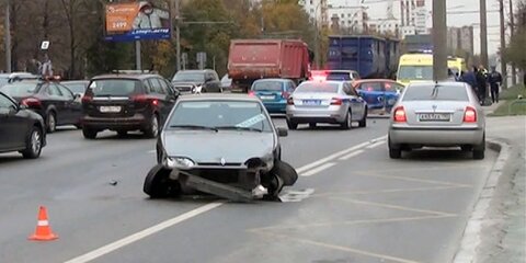 Три человека пострадали в ДТП на Волгоградском проспекте