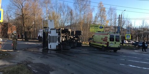Десять человек пострадали в ДТП с участием автобуса и грузовика в Иванове