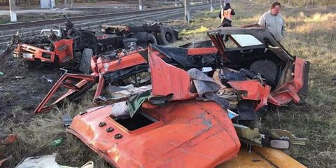 Названа причина столкновения грузовика и поезда на Кубани