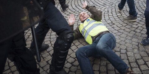 Полиция задержала 35 участников протестов в Париже