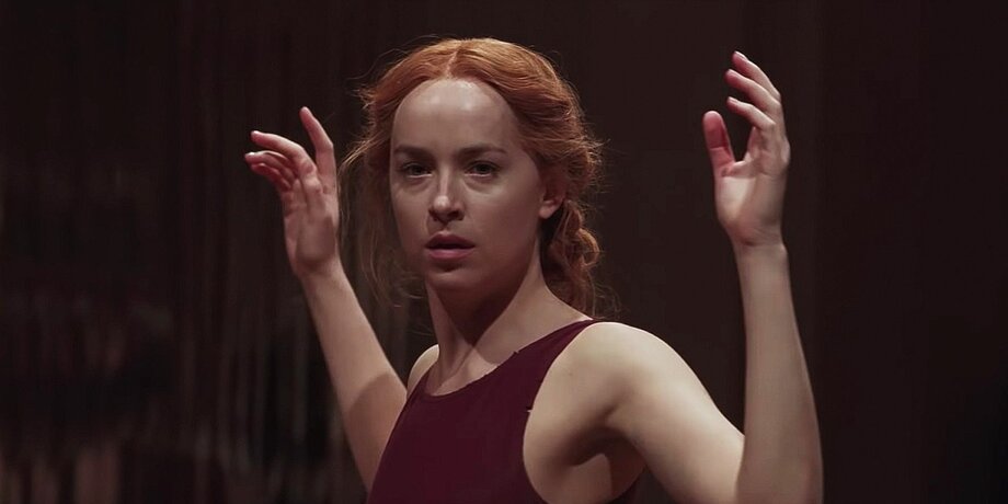 Танец Тильды: рецензия на самый ожидаемый фильм осени «Суспирия»