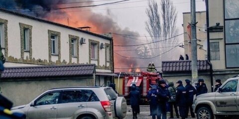 Пожар произошел на мебельном складе в центре Керчи