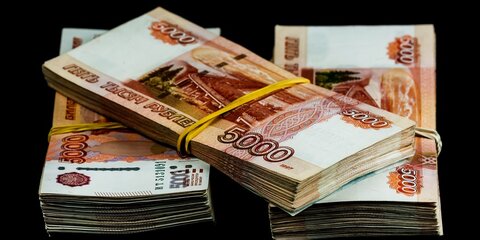 Охранник столичного ТЦ украл выпавший из кармана посетителя миллион рублей