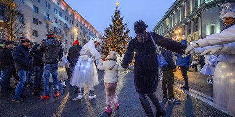 Собянин: в новогодних гуляниях в Москве приняли участие 12,6 млн человек