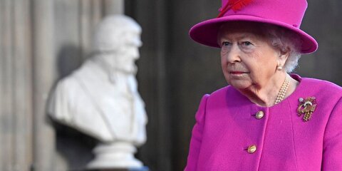 Елизавету II обвинили в нарушении ПДД