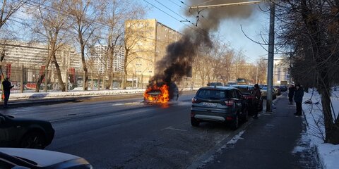 Автомобиль сгорел на Бутырском Валу