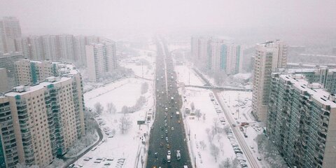 Коммунальные службы Москвы перешли на круглосуточный режим работы из-за снегопада