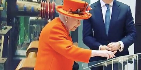 Елизавета II впервые запостила в Instagram