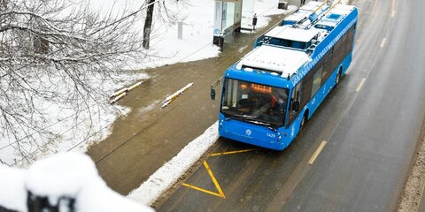 Сбой в движении троллейбусов произошел на севере Москвы