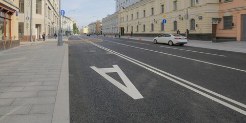 На трех автобусных маршрутах в центре Москвы появятся новые остановки