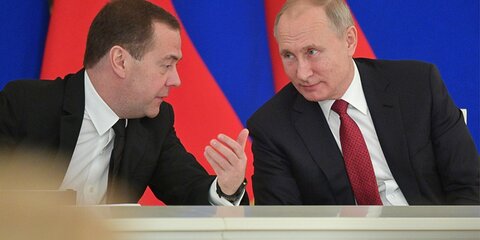Путин уступил Медведеву по уровню дохода за год
