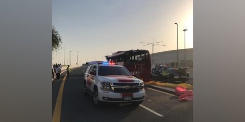 Туристический автобус попал в ДТП в Дубае