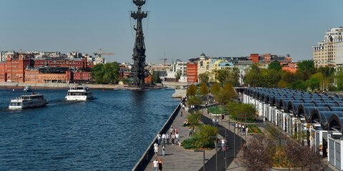 Теплая погода без осадков ожидается в Москве во вторник