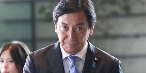 Японский министр уволился из-за истории с дынями