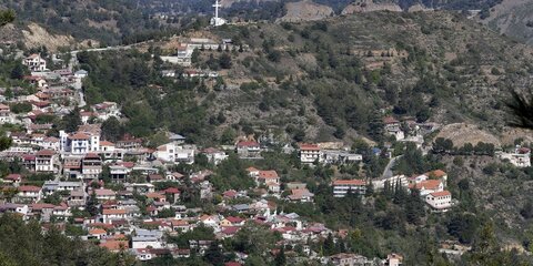 Кипр лишит гражданства 26 владельцев 