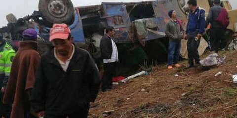 В Перу 15 человек погибли в результате падения автобуса в пропасть