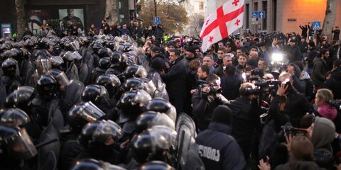 Полиция задержала 10 человек в ходе разгона митинга в Тбилиси