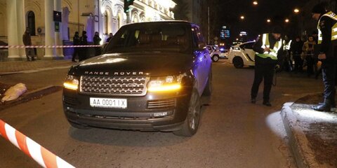 В Киеве расстреляли автомобиль депутата