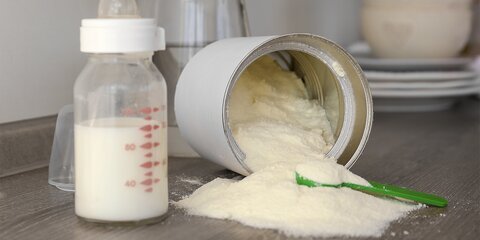 Эксперты прокомментировали смерть девочки от смеси из сухого молока