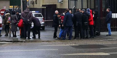 В Москве проверяют 26 объектов после угроз 