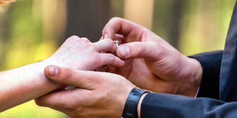 Минюст разработает законопроект об изменении порога брачного возраста
