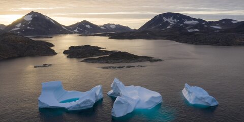 В Гренландии предложили продавать талую воду из ледников
