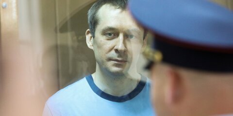 Следствие предъявило обвинение трем фигурантам дела о даче взяток полковнику Захарченко