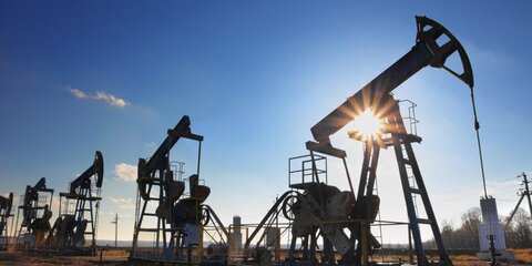 Новак заявил о зависимости увеличения нефтедобычи от планов компаний