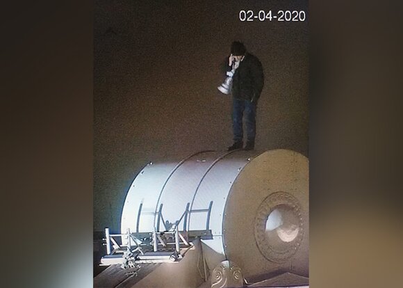 Мужчину сняли с опоры Крымского моста – Москва 24, 02.04.2020