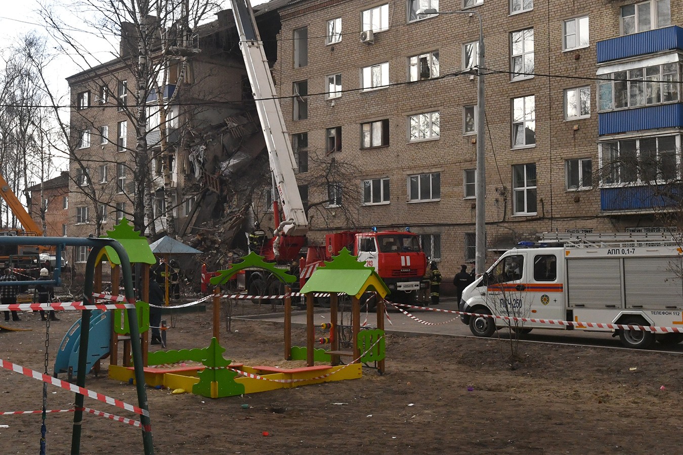 Взрыв газа в пятиэтажке в Орехово-Зуеве. Главное | 04.04.2020 | Москва -  БезФормата