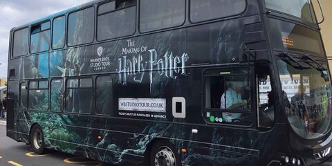 В Великобритании будут перевозить медиков на автоубсах музея Гарри Поттера