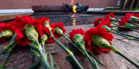 Путин возложит цветы к вечному огню 9 Мая