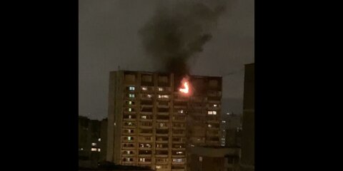 Пожар охватил многоэтажку на юге Москвы