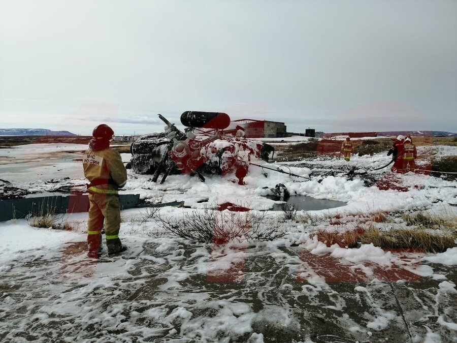При жесткой посадке вертолета Ми-8 на Чукотке погибли четыре человека