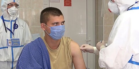 Добровольцы рассказали о своем состоянии при испытании российской вакцины от COVID-19