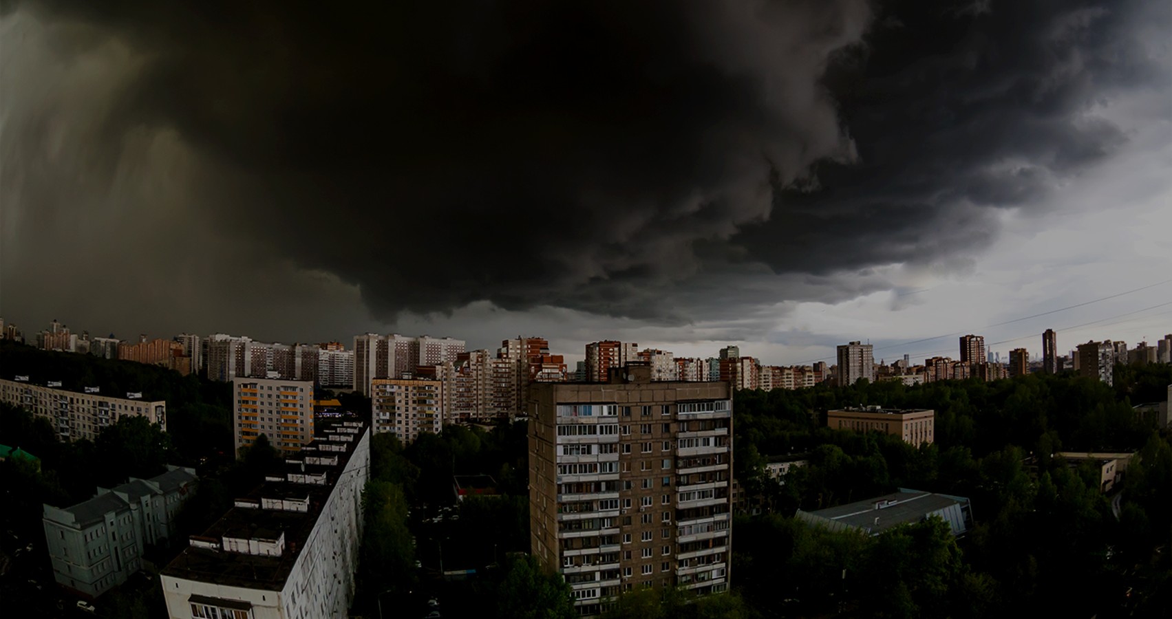 Сегодня вечером будет погода. Гроза в Москве 7 июля 2020. Смерч в Москве 2020. Торнадо в Москве 2022. Гроза в Строгино.