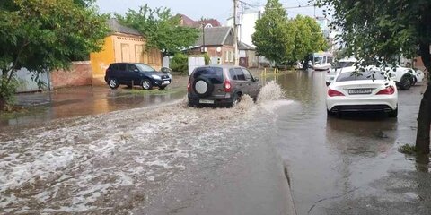 Около 40 подтоплений ликвидируют в Краснодаре после дождя