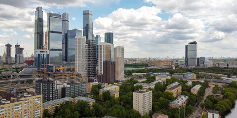Переменная облачность и до 23 градусов тепла ожидается в понедельник в Москве