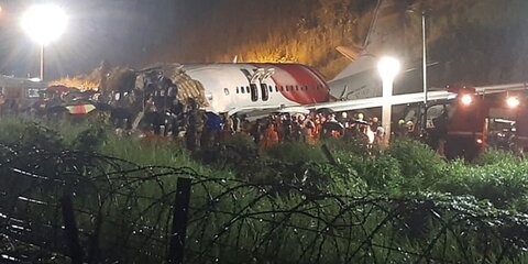 Число жертв жесткой посадки самолета Air India возросло до 20 – СМИ
