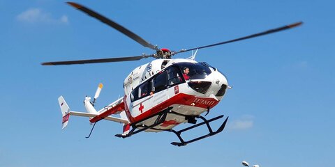 Подростка с травмой позвоночника эвакуировали в больницу Москвы на вертолете