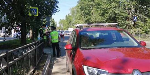 Водитель в Екатеринбурге сбил на переходе четверых детей