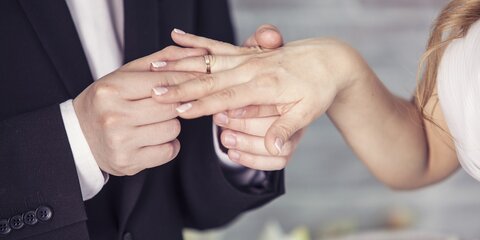 В Германии женщина согласилась выйти замуж за человека, который хотел ее убить