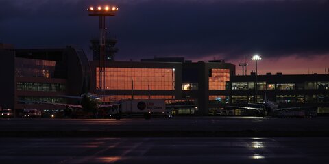В аэропортах Москвы отменено и задержано более 20 рейсов