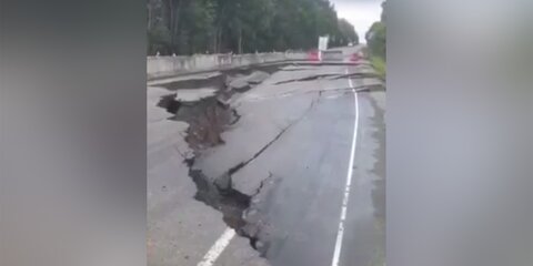 Жители Иркутской области поделились видео землетрясения и его последствий