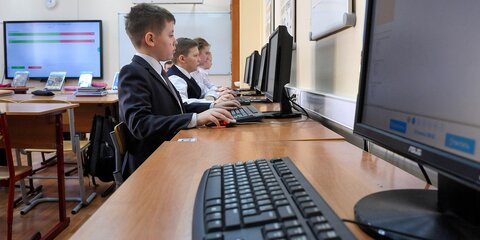 Столичные школьники смогут посещать занятия в досуговых учреждения онлайн