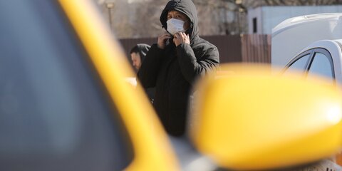 Пассажиров такси стали предупреждать о необходимости надеть маску