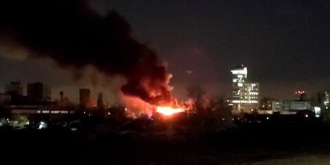 Пожар на территории завода 