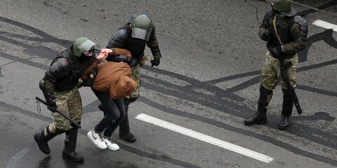 На массовых акциях в Минске задержали более 200 человек