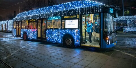 Праздничные трамваи и электробусы поедут по Москве 25 декабря