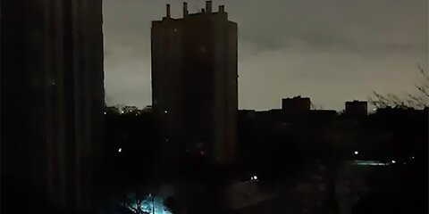 Почти 20 тыс жителей Петербурга остались без света из-за отключения на подстанции